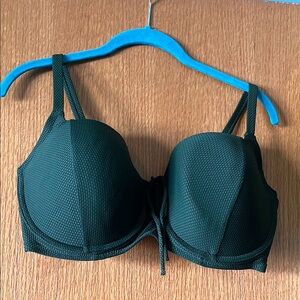 Elegant Green women’s swimsuit top